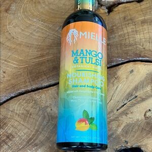 Mielle Mango & Tulsi Nourishing Shampoo - Orange and Blue